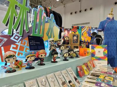 广西民族博物馆文创产品亮相第二届中国(武汉)文化旅游博览会